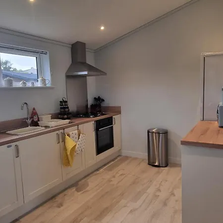 Peacock - Sleeps 4 - 2 Bedrooms 度假居 *