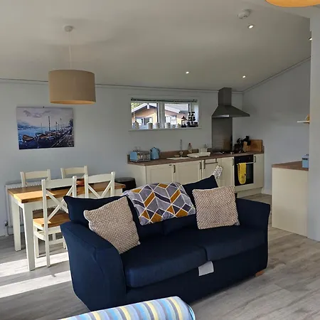Peacock - Sleeps 4 - 2 Bedrooms 度假居