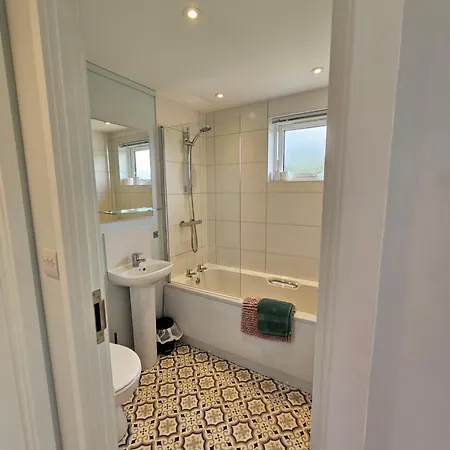 Peacock - Sleeps 4 - 2 Bedrooms * 西卢港